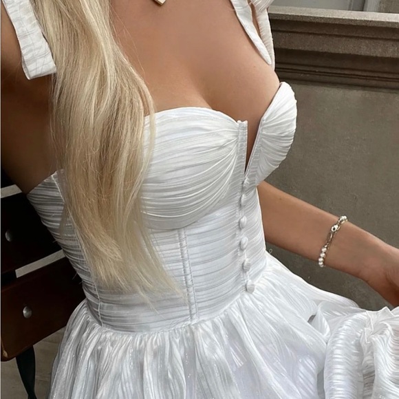 Aderlina Dress XL - Picture 3 of 9